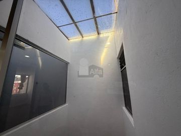 Casa en Renta con local en  Bosques de Colón, Toluca Estado de México