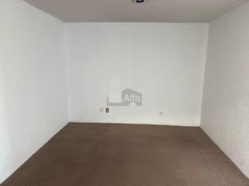 Casa en Renta con local en  Bosques de Colón, Toluca Estado de México