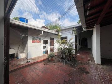 Arriendo/Venta de CASA COMERCIAL en GIRON