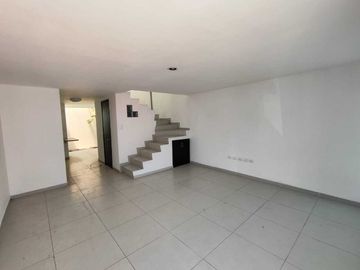 Venta de casa en Residencial  Colibrí