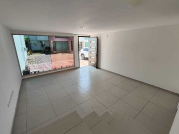 Venta de casa en Residencial  Colibrí