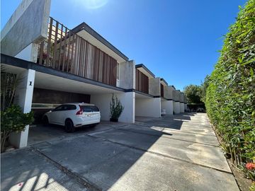 Casa en venta completamente amueblada y equipada en San Ramón Norte