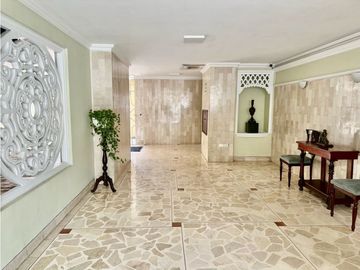 AMPLIO APARTAMENTO EN VENTA EN VIEJO PRADO. Excelente Ubicacion