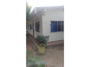 Casa Campestre  en Venta Carmen de Apicala Quinta Villa Flor