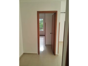 se vende hermoso apto la floresta