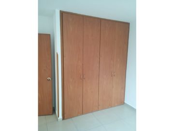 se vende hermoso apto la floresta