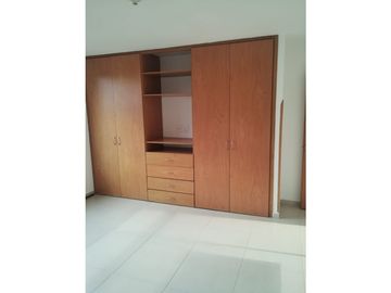 se vende hermoso apto la floresta