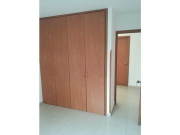 se vende hermoso apto la floresta