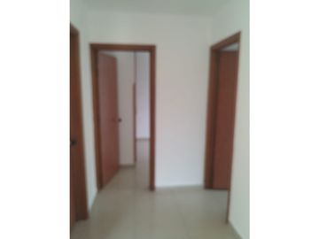 se vende hermoso apto la floresta