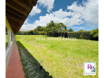 Vendo Hermosa Casa Campestre en Parcelación en La Ceja del Tambo