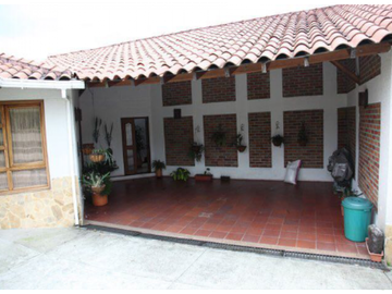 SE VENDE CASA CAMPESTRE EN ARMENIA QUINDIO