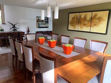 VENTA CASA EN CALLE CERRADA EN JARDINES DEL PEDREGAL