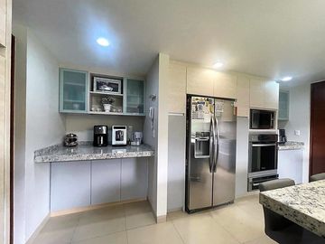 VENTA CASA EN CALLE CERRADA EN JARDINES DEL PEDREGAL