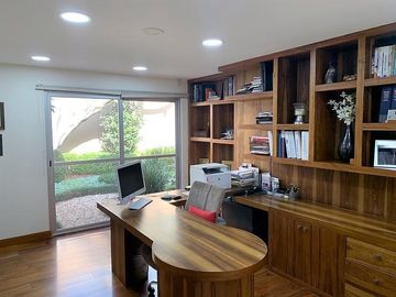VENTA CASA EN CALLE CERRADA EN JARDINES DEL PEDREGAL