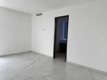 Departamento en Venta en Valle Oriente / Kalah