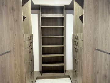 Departamento en Venta en Valle Oriente / Kalah