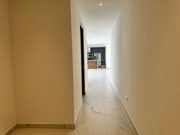 Departamento en Venta en Valle Oriente / Kalah