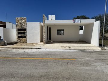 Casa en venta de una planta en Privada Praderas del Mayab, Mérida Yuc.