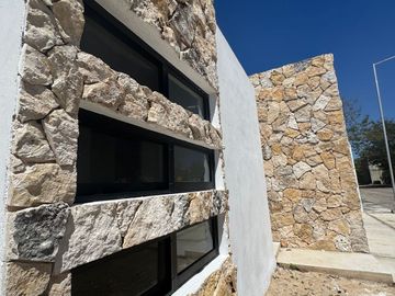 Casa en venta de una planta en Privada Praderas del Mayab, Mérida Yuc.
