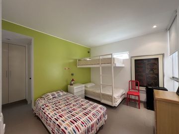 MARAVILLOSA CASA DE PLAYA EN VENTA PRIMERA FILA EN  LA JOLLA, ASIA