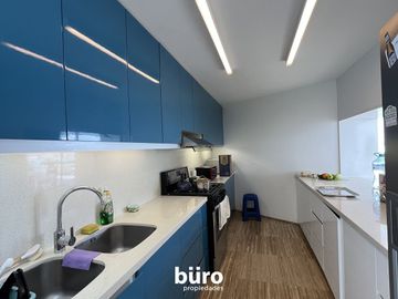 MARAVILLOSA CASA DE PLAYA EN VENTA PRIMERA FILA EN  LA JOLLA, ASIA