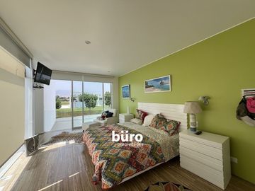 MARAVILLOSA CASA DE PLAYA EN VENTA PRIMERA FILA EN  LA JOLLA, ASIA