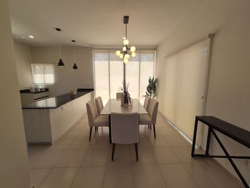 Casa NUEVA, AMUEBLADA con alberca en privada en Dzitya