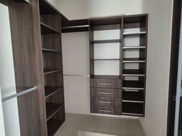 Casa NUEVA, AMUEBLADA con alberca en privada en Dzitya