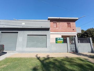 VENDE EXCELENTE CASA