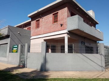 VENDE EXCELENTE CASA