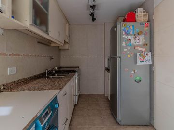 Departamento de 3 Ambientes con Balcón amplio y Cochera fija -Suite - Caballito