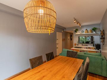 Departamento de 3 Ambientes con Balcón amplio y Cochera fija -Suite - Caballito