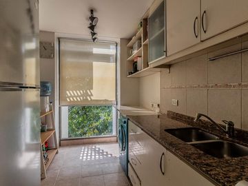 Departamento de 3 Ambientes con Balcón amplio y Cochera fija -Suite - Caballito