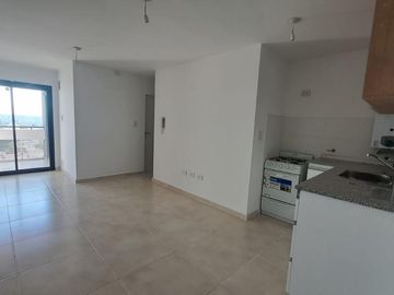 AMPLIO DEPARTAMENTO A ESTRENAR