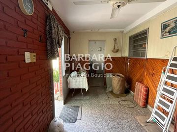 CASA 2 dormitorios en Sgto Cabral - Huergo al 1900