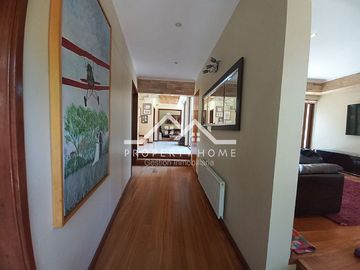 OPORTUNIDAD: CASA EN PIEDRA ROJA 5D+SERVICIOS