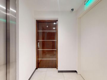 16 entre 61 y 62 La Plata  Departamento en 2º Piso al frente con  Balcón y Cochera en VENTA