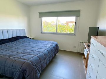 Casa en Santa Elena, Pilar del este