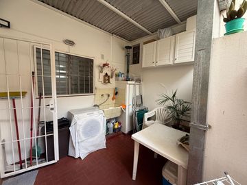 Departamento en  Venta de 2 amb con Patio Apto Crédito