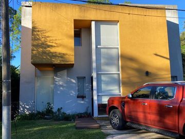 APTO CREDITO!! Casa en Club Privado Loma Verde - Escobar