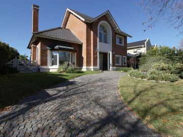 Casa en Venta Barrio Septiembre Escobar