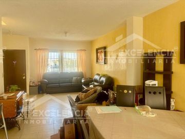 ¡Casa en Venta en Villas del Sur!