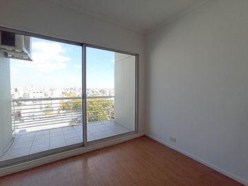 Departamento de 3 Ambientes - Flores - Piscina - SUM - Parrillas - Seguridad 24hs