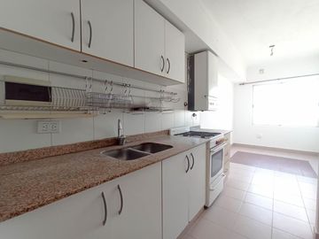 Departamento de 3 Ambientes - Flores - Piscina - SUM - Parrillas - Seguridad 24hs