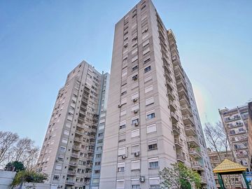 Departamento de 3 Ambientes - Flores - Piscina - SUM - Parrillas - Seguridad 24hs