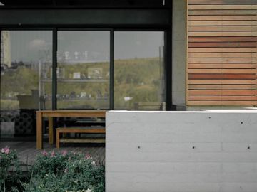 Exclusiva Residencia en Venta en Bosque Real con Vistas Al Club de Golf.