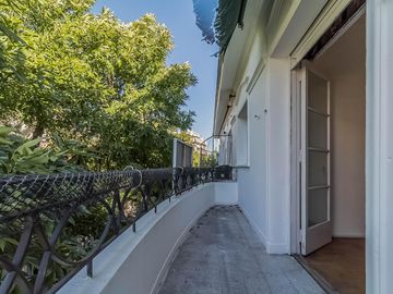 4 ambientes con balcón en Flores Norte/ Villa Gral. Mitre