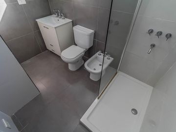 4 ambientes con balcón en Flores Norte/ Villa Gral. Mitre