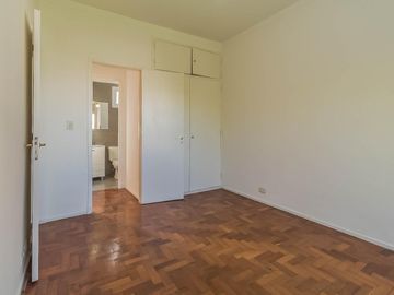 4 ambientes con balcón en Flores Norte/ Villa Gral. Mitre