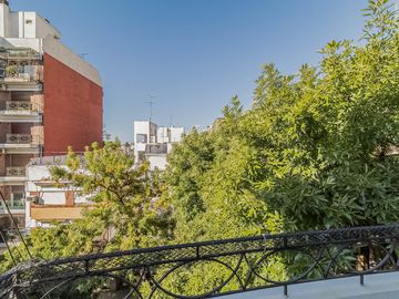 4 ambientes con balcón en Flores Norte/ Villa Gral. Mitre